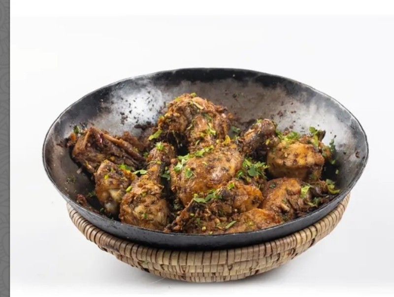 Picture of Chicken brown Karahi (half)